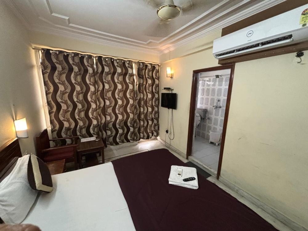 Hotel Siddhi Vinayak station road Jaipur